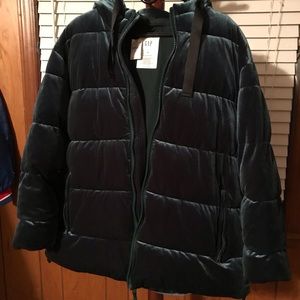 gap green velvet puffer